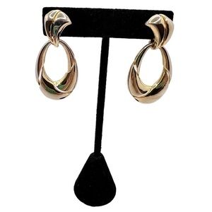 Vintage screw back clip on gold tone door knocker earrings